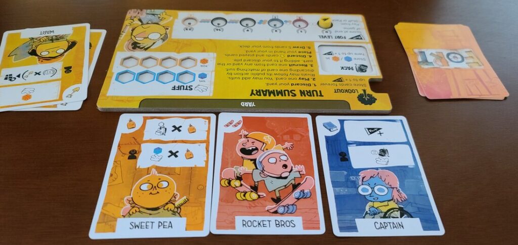 An example of the yard with three friend cards up for grabs.